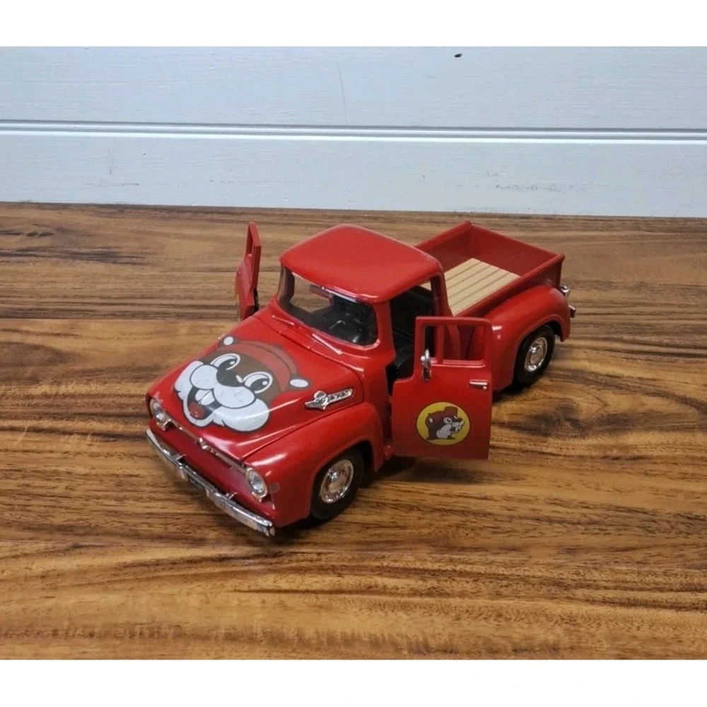 Buc-ee's Collectible 1955/56 Ford F-100 Pickup 1:24 Diecast - Limited Edition